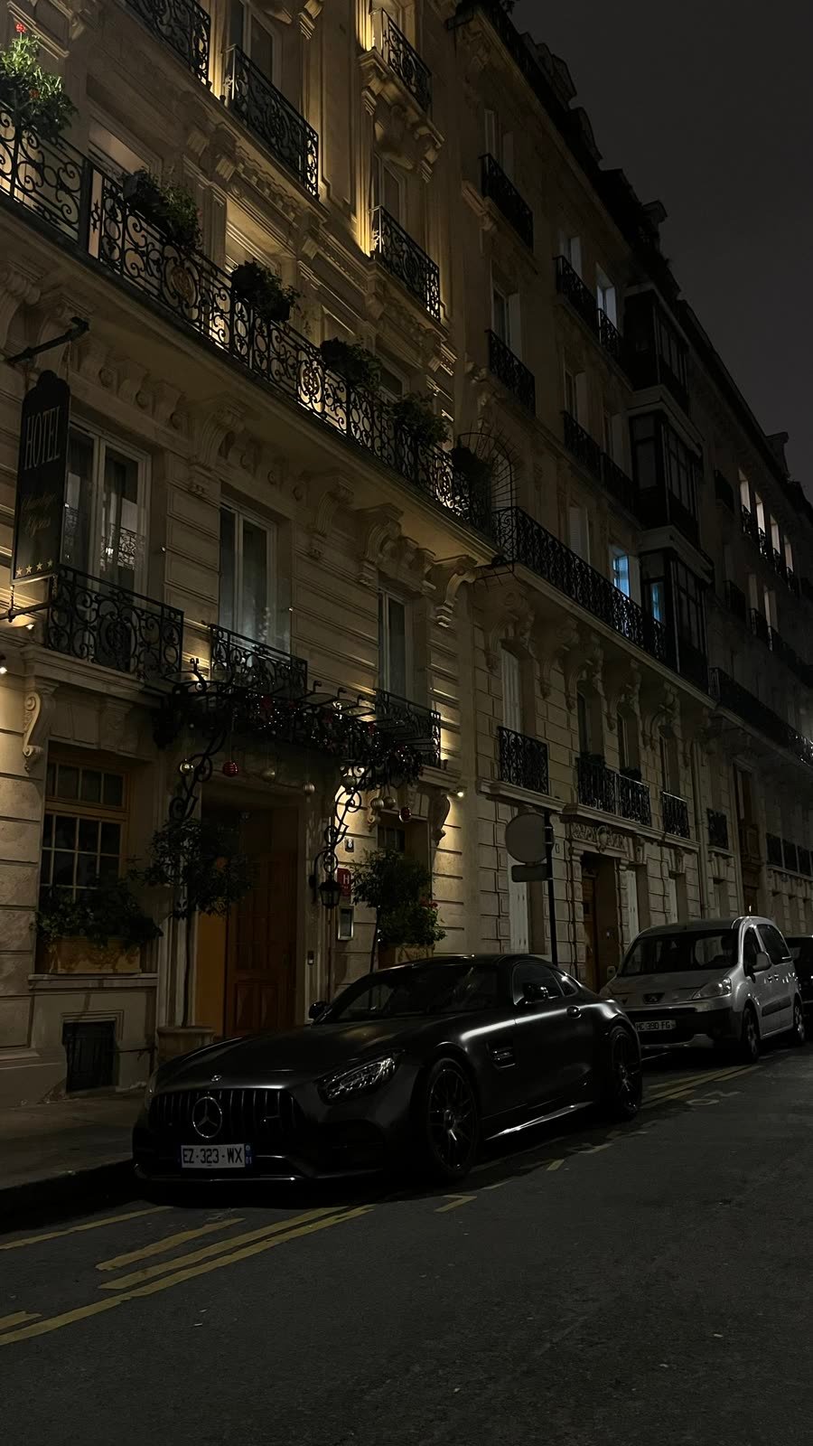 Mercedes AMG GT in Paris